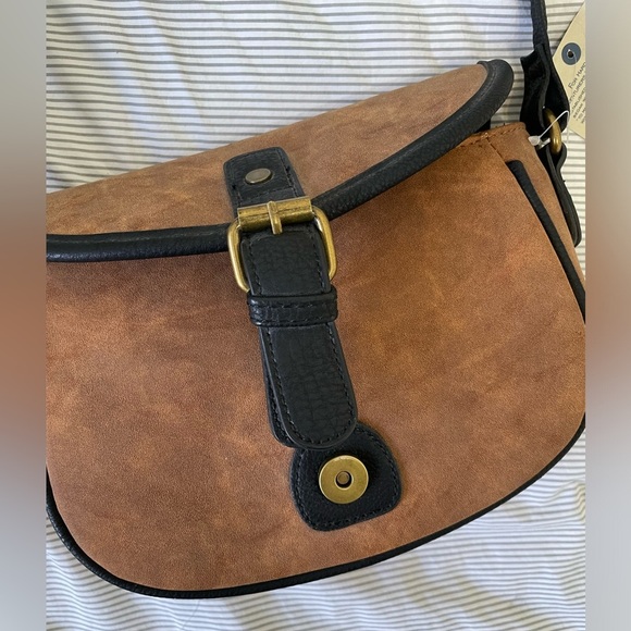 G.H. Bass & Co. Brown and Black Shoulder Bag - Picture 6 of 9